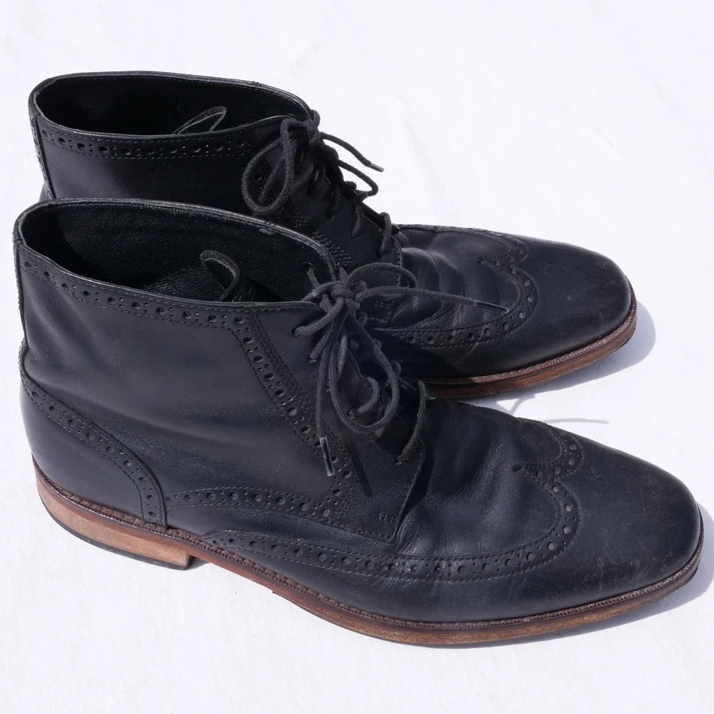 Modern Cole‎ Haan Liam semi wingtip chukka boots